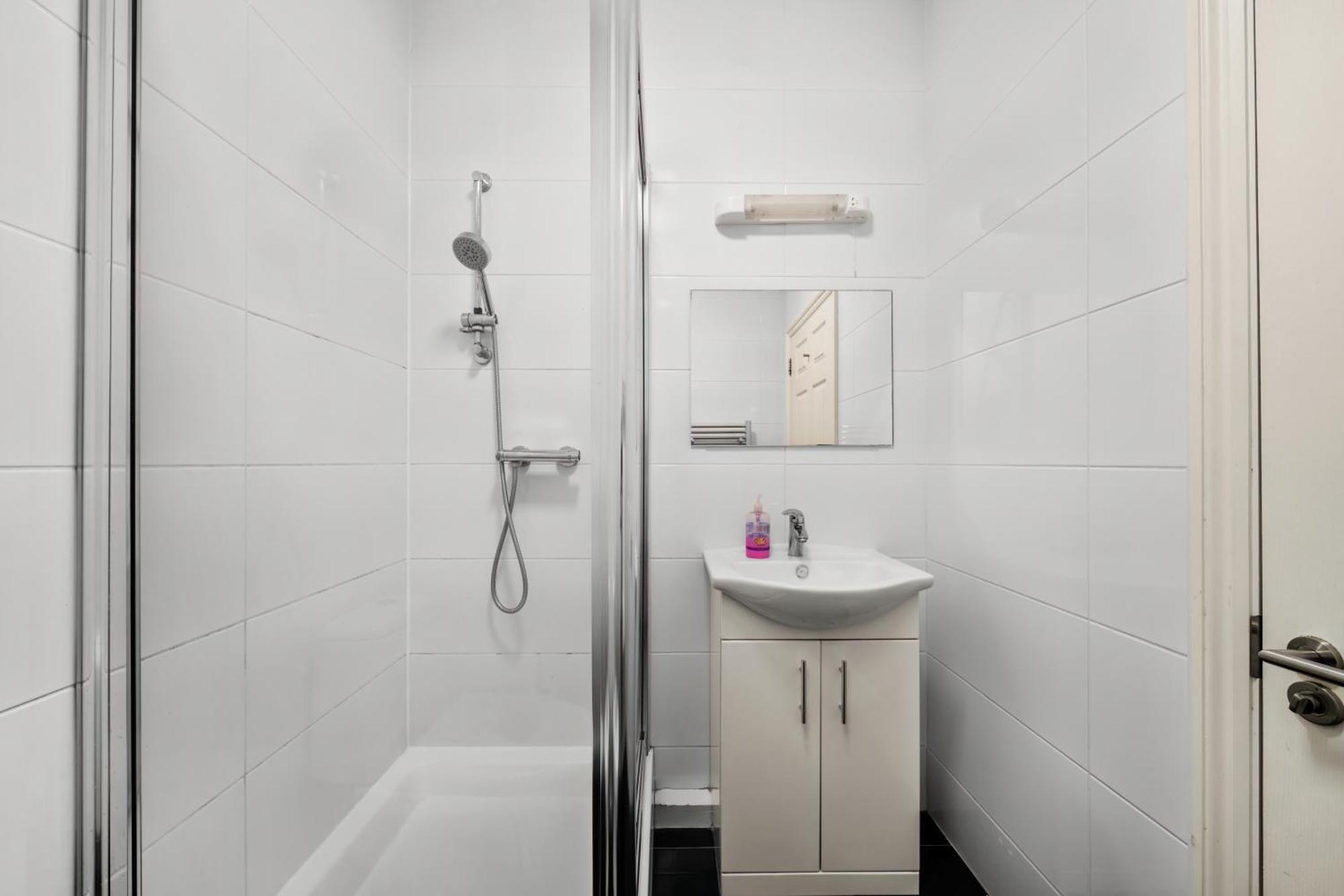 Paddington Modern Apartments لندن المظهر الخارجي الصورة